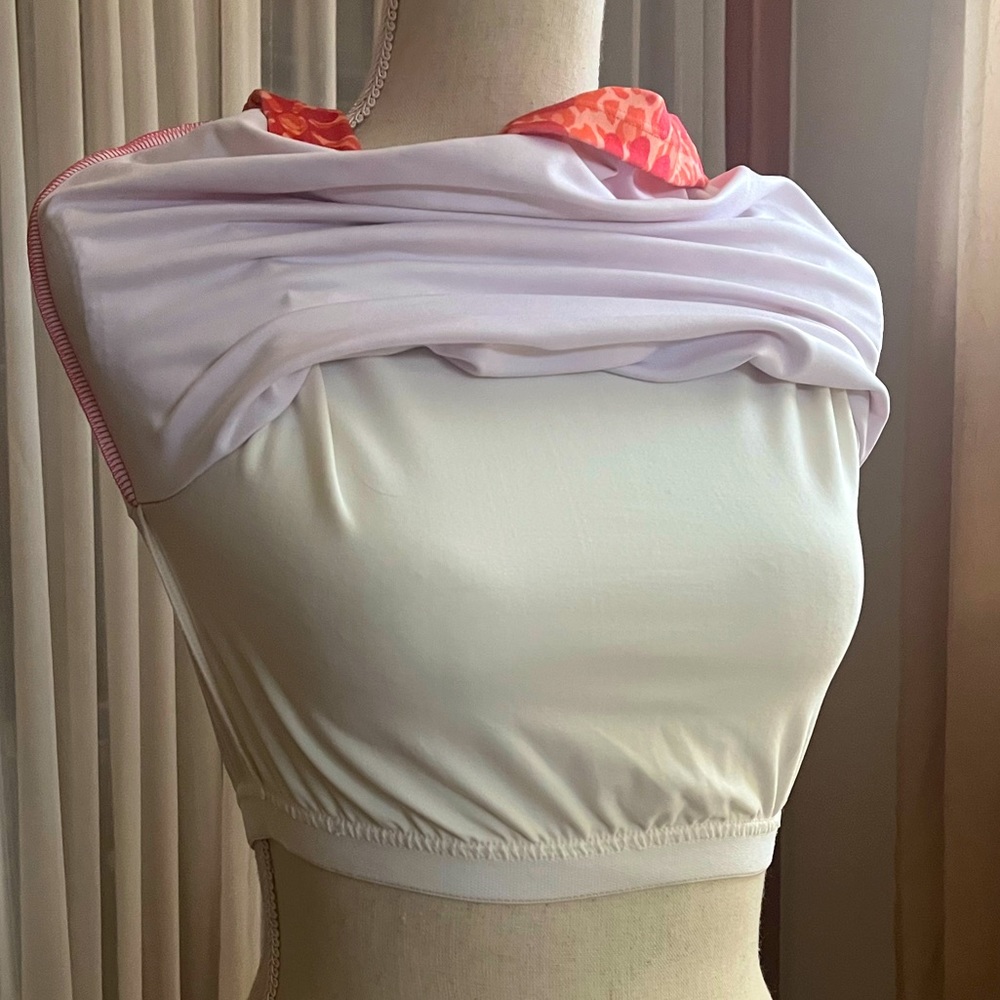 2 Hind Compression Tops💙🧡 - Picture 9 of 11